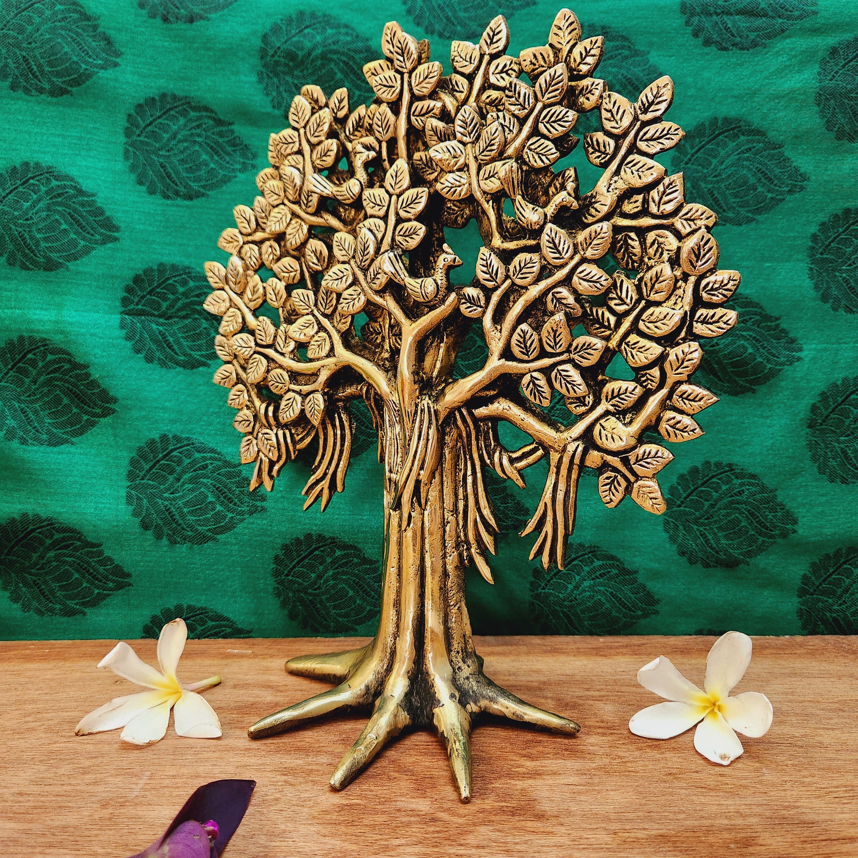 Pure Brass Banyan Tree Showcase | Artistic Banyan Tree Decor for Showcase & Display